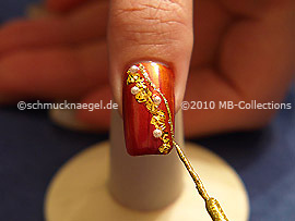 Nail art liner in the colour gold-Glitter