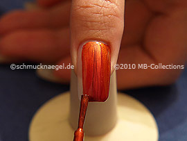 Nail lacquer in the colour copper