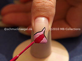 Nail art liner in the colour fuchsia