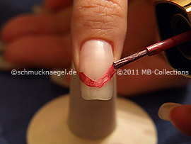 Nail lacquer in the colour old rose