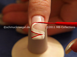 Nail art liner in the colour red