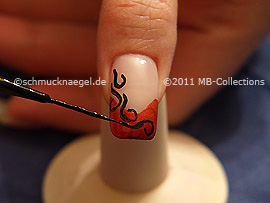 Nail art liner in the colour black