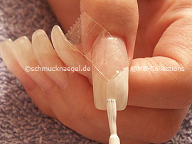nail lacquer in the colour white