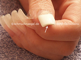 nail lacquer in the colour white