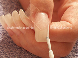 nail lacquer in the colour white