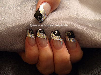 Hologram foil and nail art liner in silver-glitter