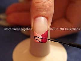 Nail art liner in the colour black