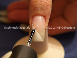 Clear nail lacquer