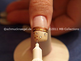 Nail art pen in the colour brown