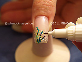 Nail art pen in the colour bright green
