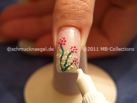 Nail art pen in the colour fuchsia