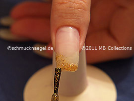 Nail lacquer in the colour copper-Glitter