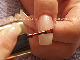 nail polish in the colour copper and white