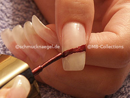 nail polish in the colour copper and white