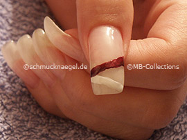 nail polish in the colour copper and white