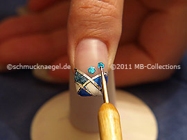 Sequin in turquoise and spot-swirl