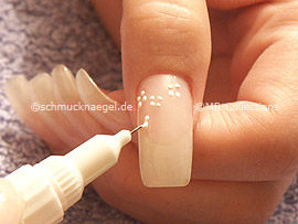 nail art pen in the colour white