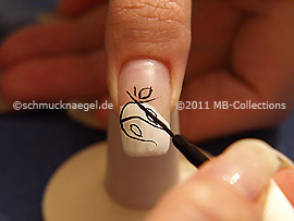 Nail art liner in the colour black