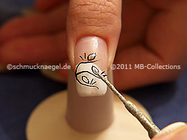 Nail art liner in silver-Glitter