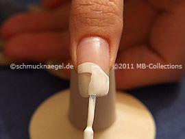Nail lacquer in the colour white