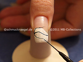 Nail art liner in the colour black