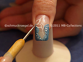 strass stones in turquoise and spot-swirl