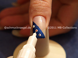 Nail art pens in various colours