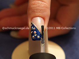 Clear nail lacquer
