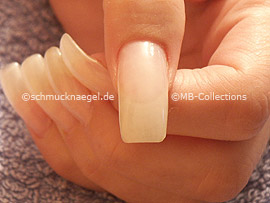 Tip: We recommend to begin with the thumb