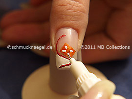 Nail art pen in the colour white