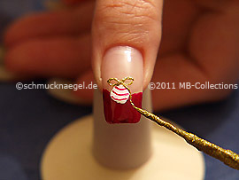 Nail art liner in the colour gold-Glitter