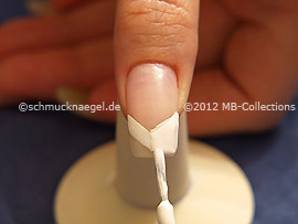 Nail lacquer in the colour white