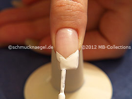 Nail lacquer in the colour white