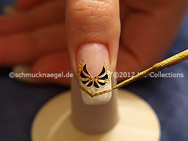 Nail art liner in the colour gold-Glitter