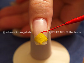Nail art liner in the colour red