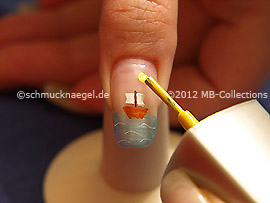 Nail art liner in the colour white