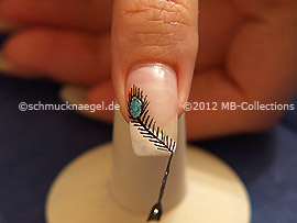 Nail art liner in the colour black