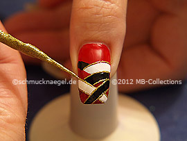 Nail art liner in the colour gold-Glitter