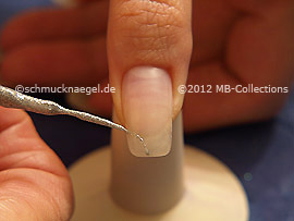 Nail art liner in the colour silver-Glitter
