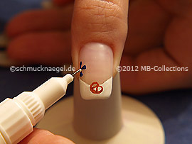 Nail art pen in the colour white