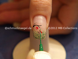 Nail art liner in the colour green