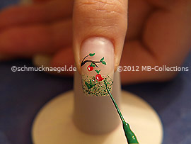 Nail art liner in the colour green