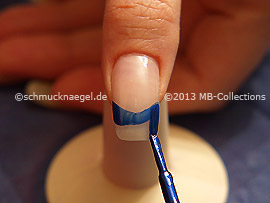 Nail lacquer in the colour dark blue