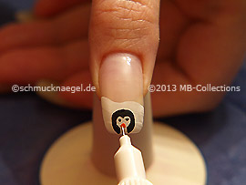 Nail art pen in the colour orange