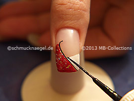 Nail art liner in the colour black