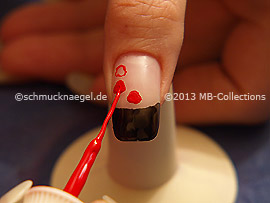 Nail art liner in the colour red