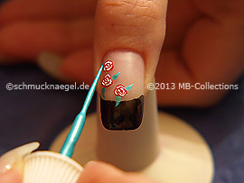 Nail art liner in the colour turquoise