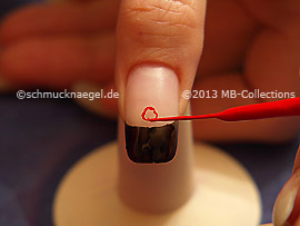 Nail art liner in the colour red