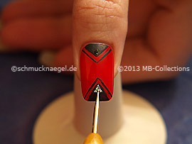 Triangular rhinestone and the spot-swirl