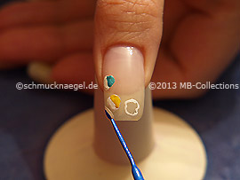 Nail art liner in different colours